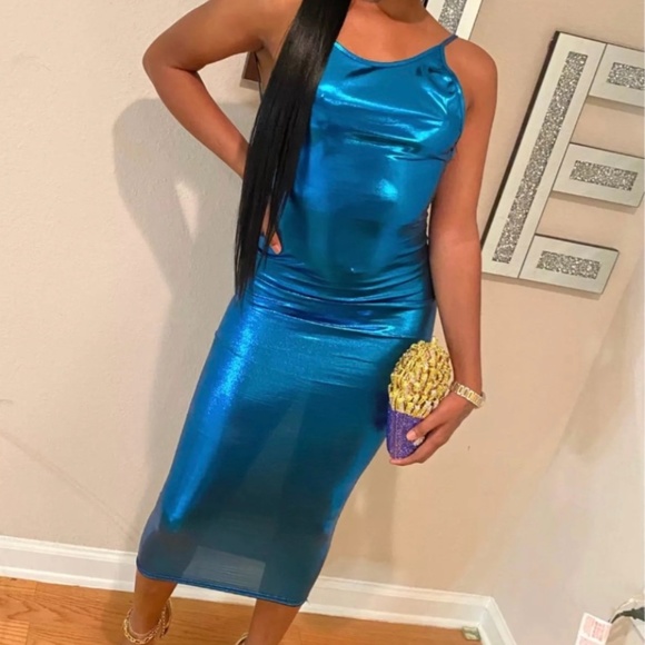 **NWT** BLUE BODYCON DRESS - Picture 1 of 2